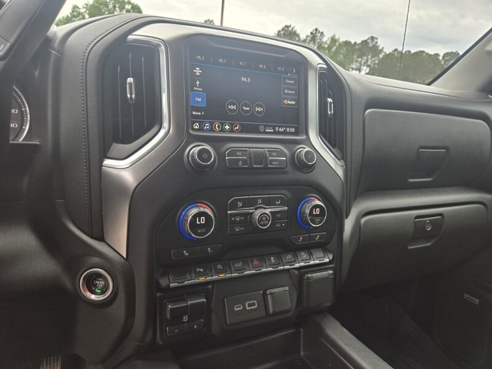 Used 2020 Chevrolet Silverado 1500 RST AWD/4WD image 14