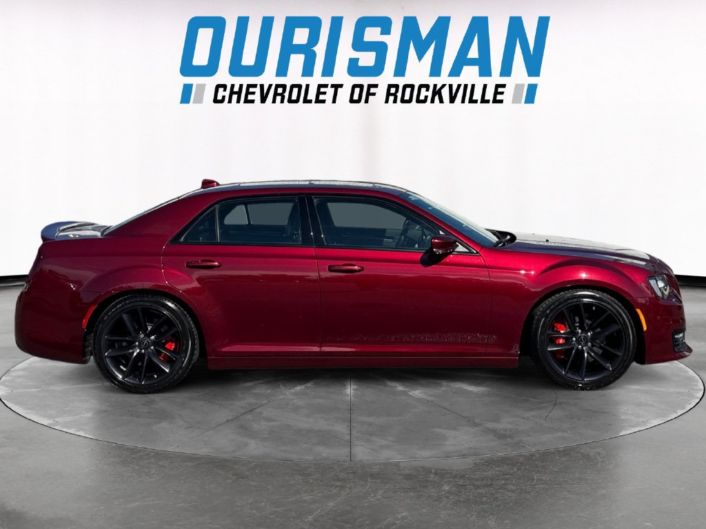 Used 2023 Chrysler 300 C RWD image 7