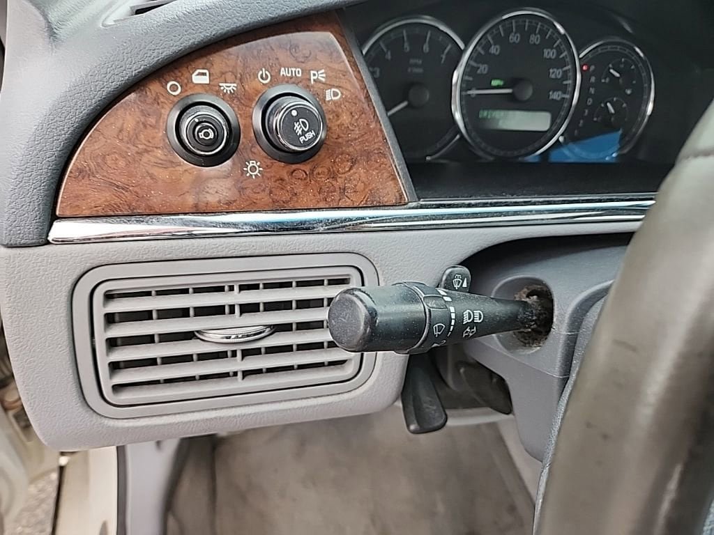 Used 2006 Buick LaCrosse CXS FWD image 13