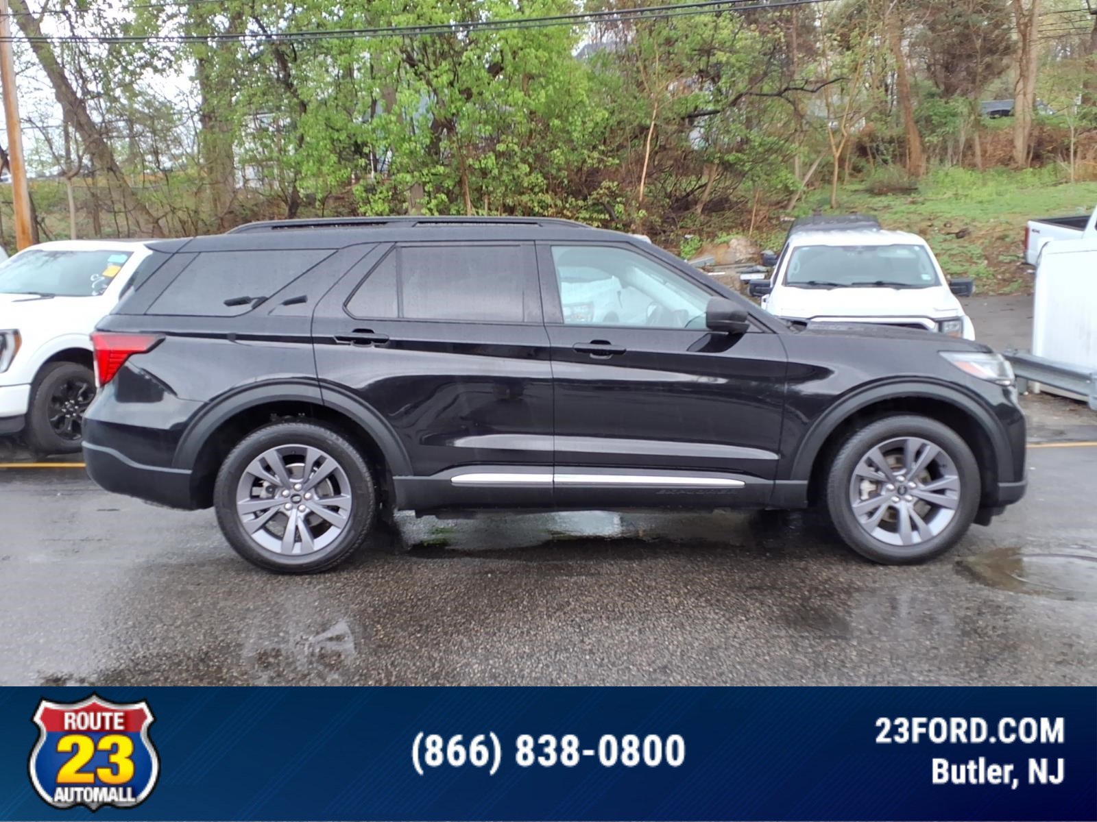 Certified 2025 Ford Explorer Active w/ Active Comfort Package AWD/4WD image 9