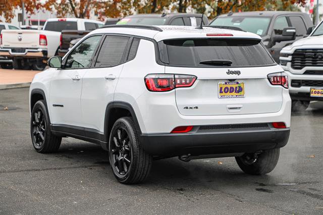 New 2026 Jeep Compass Latitude image 2