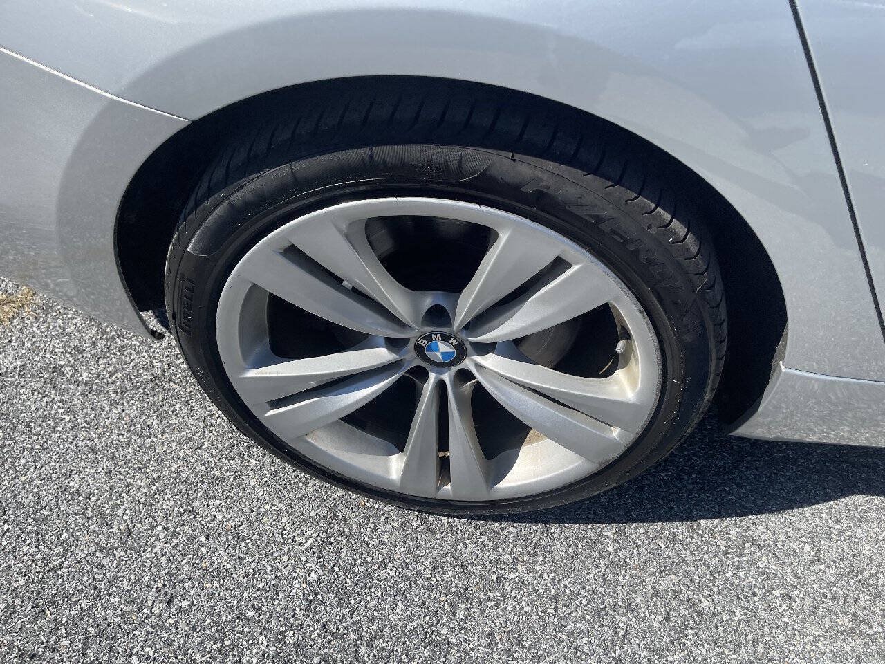 Used 2012 BMW 550i Gran Turismo xDrive AWD/4WD image 29