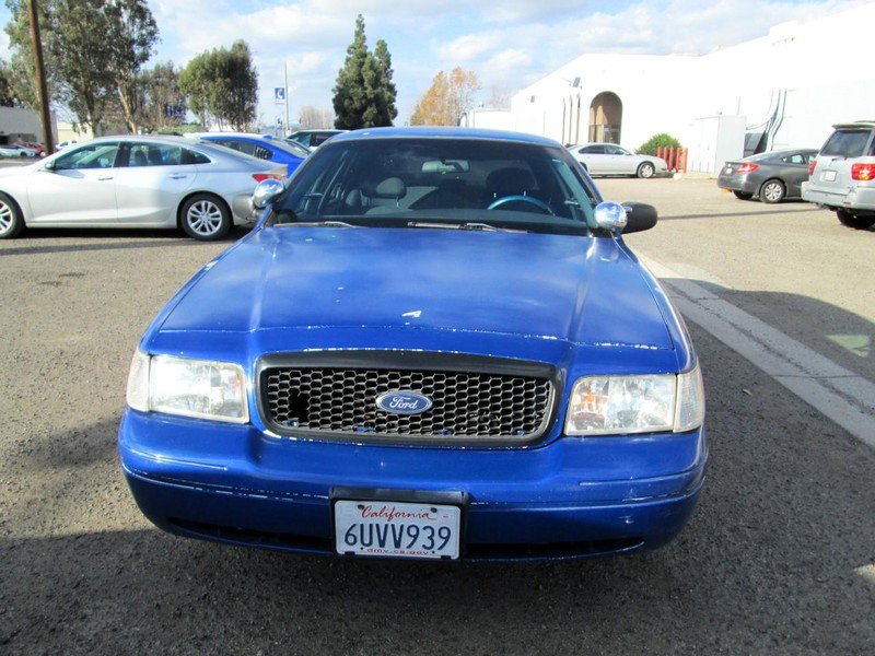 Used 2001 Ford Crown Victoria Police Interceptor image 2
