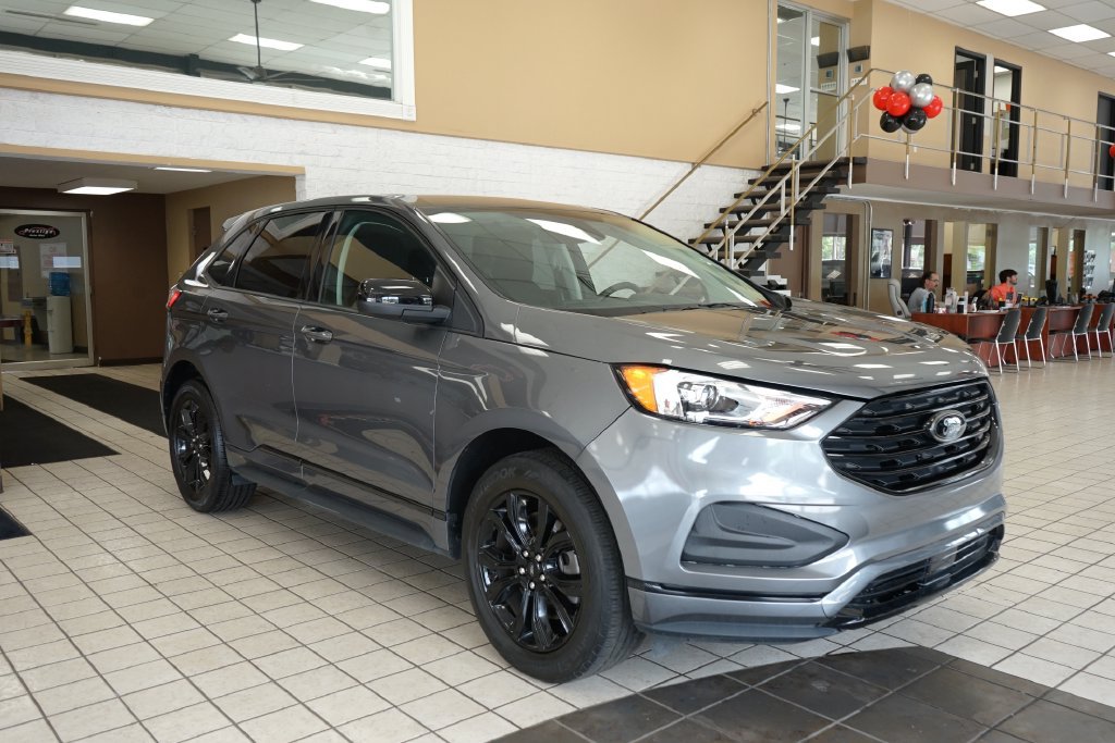 Used 2023 Ford Edge SE w/ Black Appearance Package AWD/4WD image 17