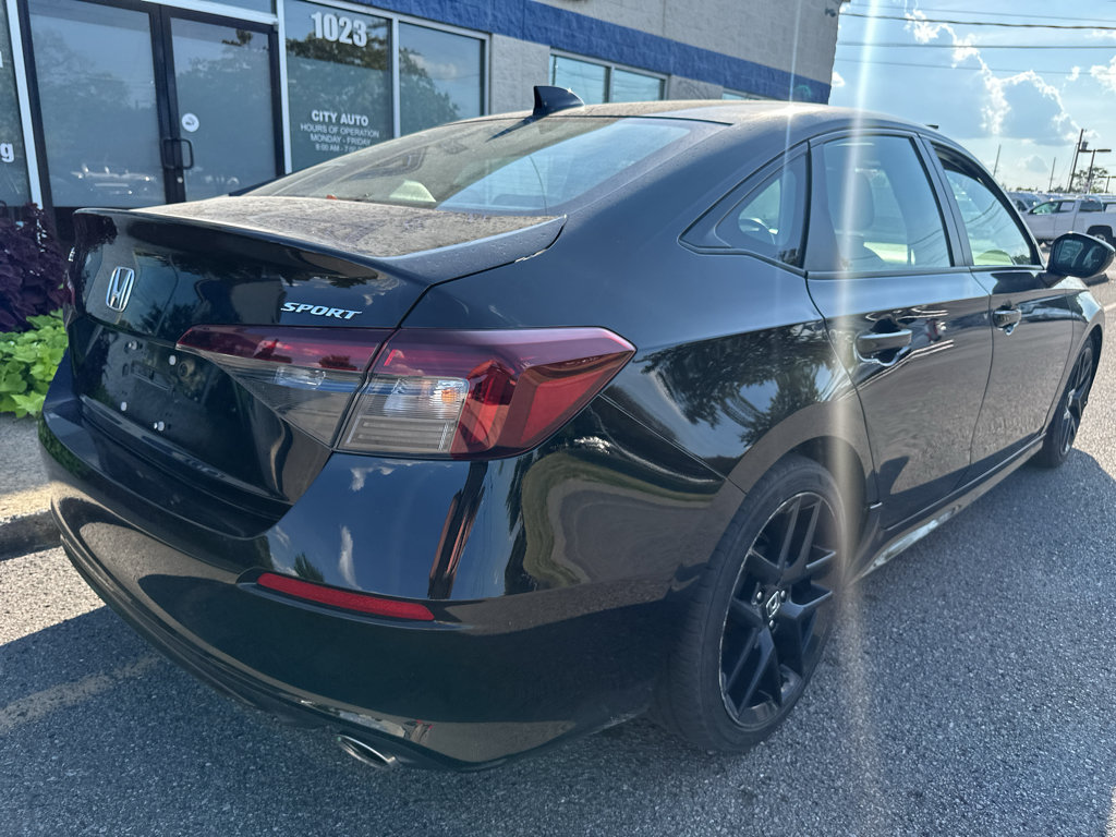 Used 2025 Honda Civic Sport image 4