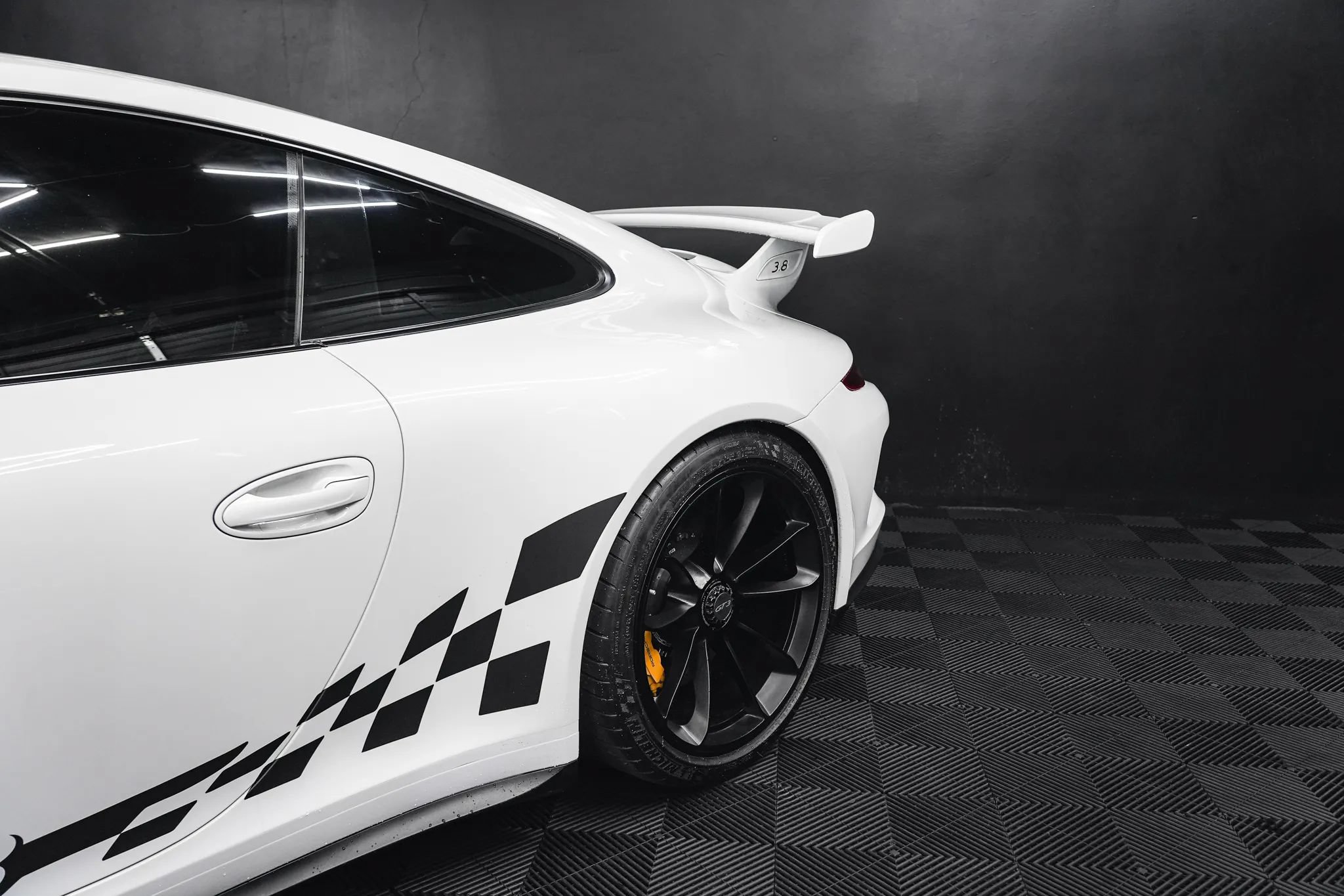 Used 2015 Porsche 911 GT3 RWD image 7