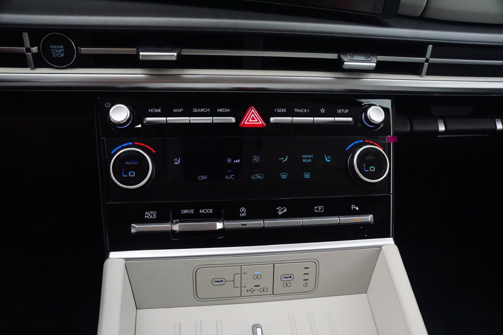 New 2027 Hyundai Santa Fe SEL w/ Tow & Go Package FWD image 11