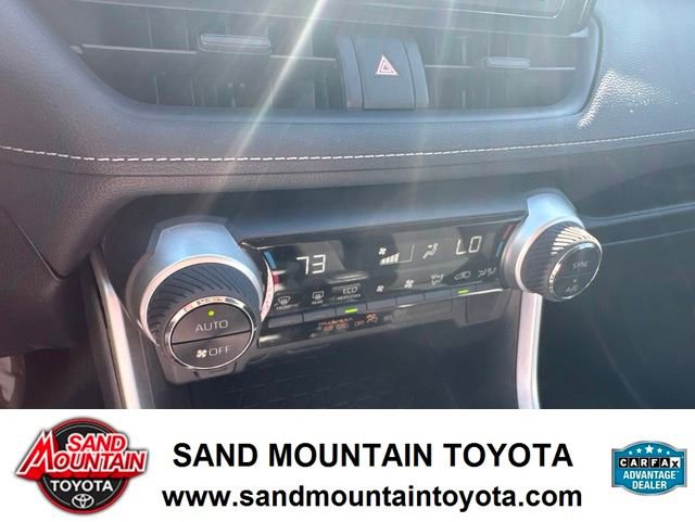 Used 2019 Toyota RAV4 LE AWD/4WD image 21