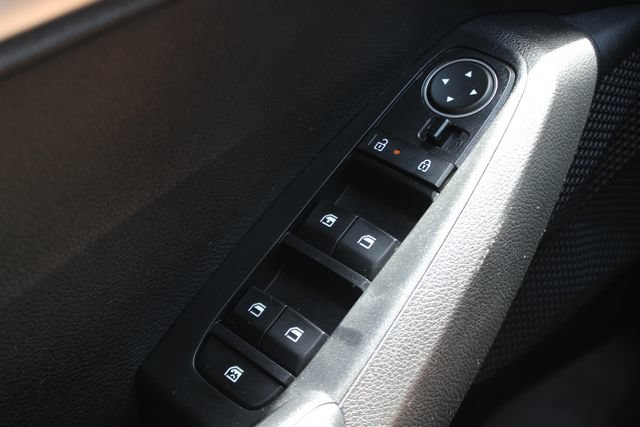 Used 2025 Kia Seltos LX AWD/4WD image 18