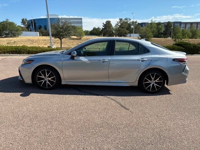 Used 2024 Toyota Camry SE FWD image 5
