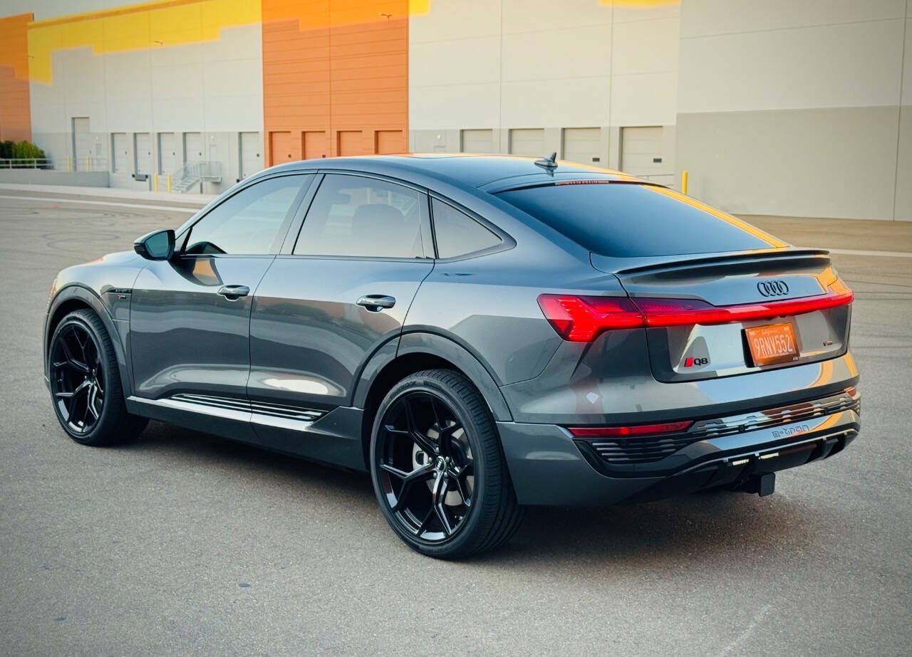 Used 2024 Audi Q8 e-tron Premium AWD/4WD image 4