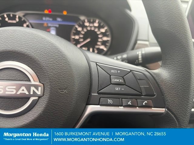 Used 2025 Nissan Altima 2.5 SV FWD image 16