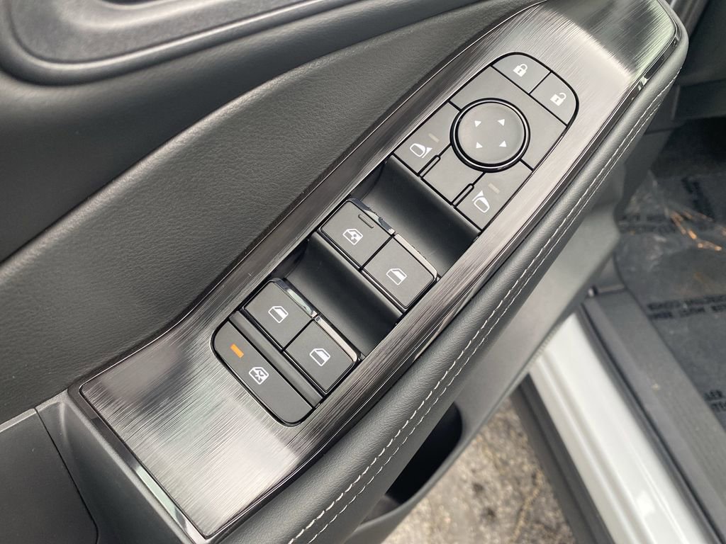 New 2026 Nissan Rogue SV image 29