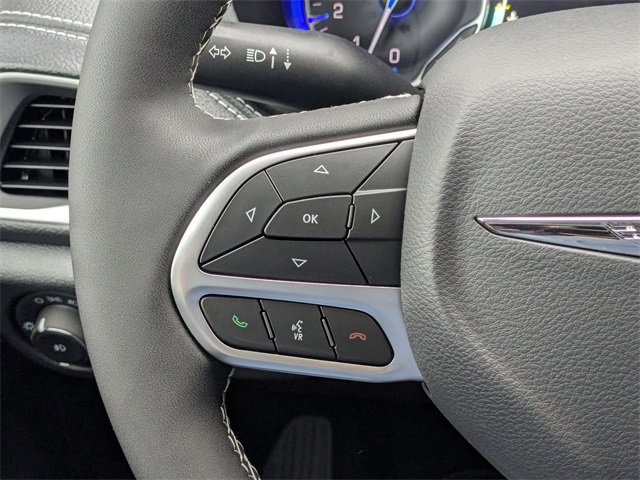New 2026 Chrysler Pacifica Select image 17