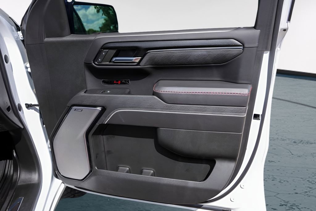 Used 2024 GMC Sierra 1500 AT4X image 31