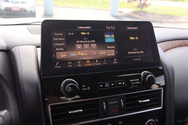 Used 2024 Nissan Armada SL w/ Captain's Chairs Package AWD/4WD image 19