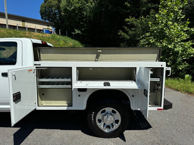 New 2024 RAM 2500 Tradesman w/ Chrome Appearance Group image 13