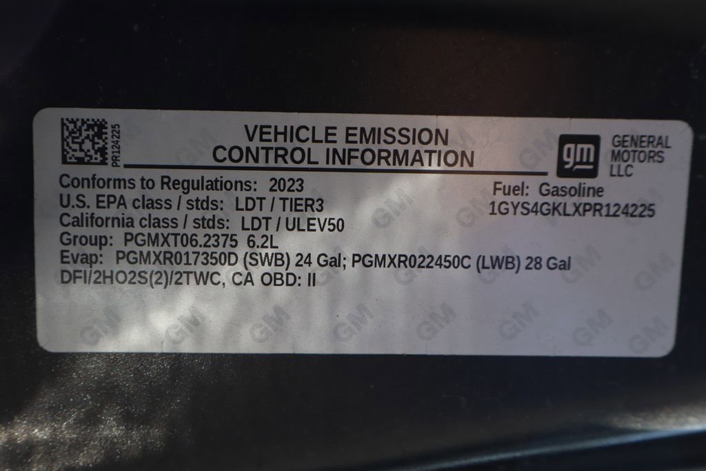 Used 2023 Cadillac Escalade Sport Platinum w/ LPO, ONYX Package AWD/4WD image 17