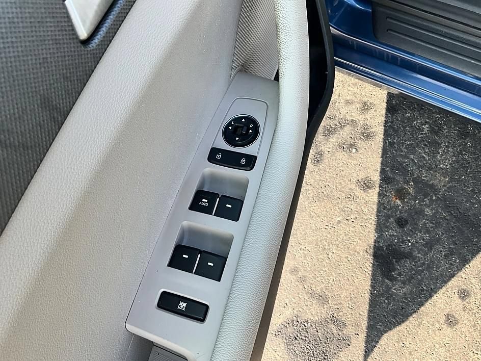 Used 2017 Hyundai Sonata SE FWD image 14