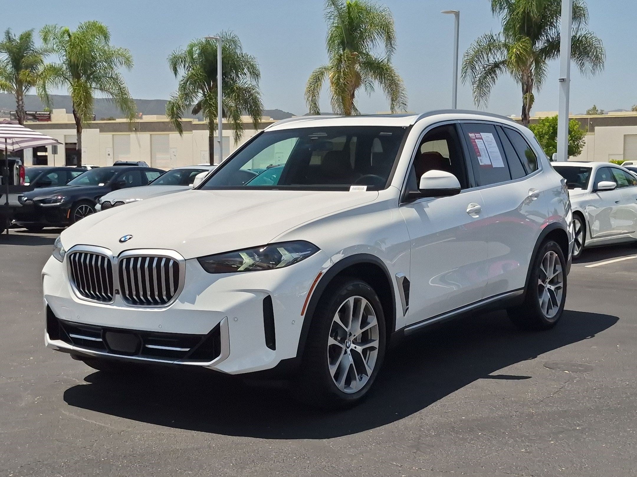 Used 2024 BMW X5 xDrive40i w/ Parking Assistance Package AWD/4WD image 5