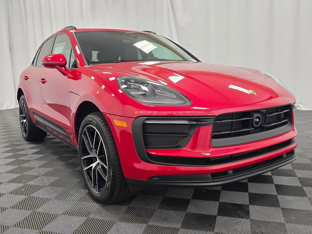 New 2026 Porsche Macan AWD/4WD image 9