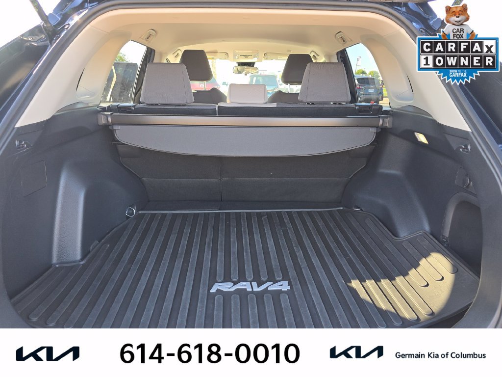 Used 2025 Toyota RAV4 XLE AWD/4WD image 20