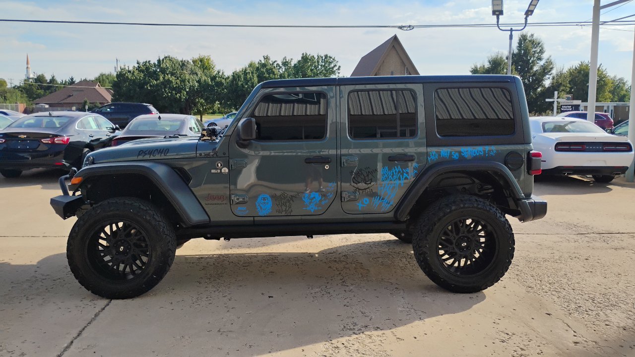 Used 2024 Jeep Wrangler Unlimited Rubicon w/ Technology Group image 4