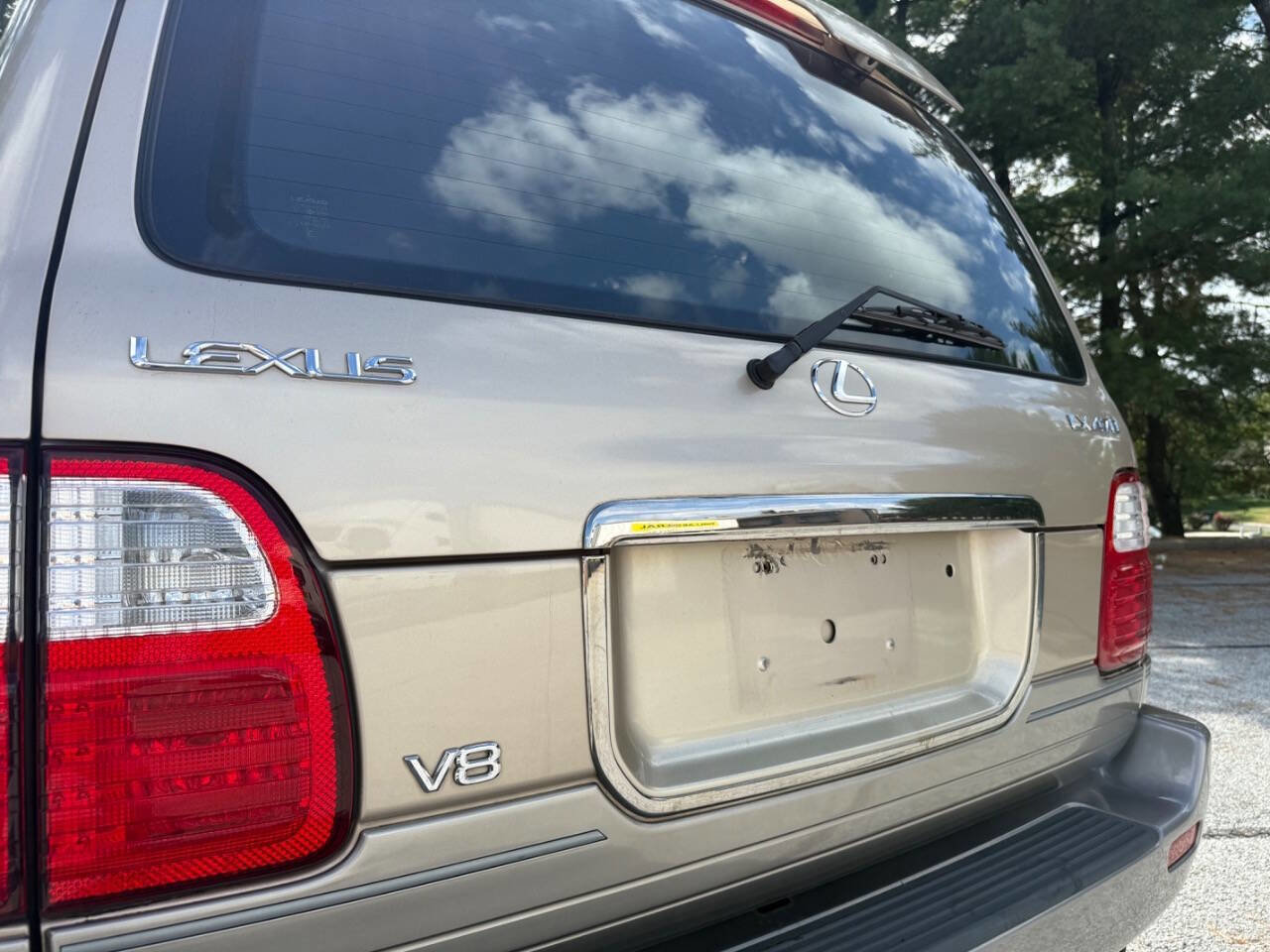 Used 2001 Lexus LX 470 4WD image 20