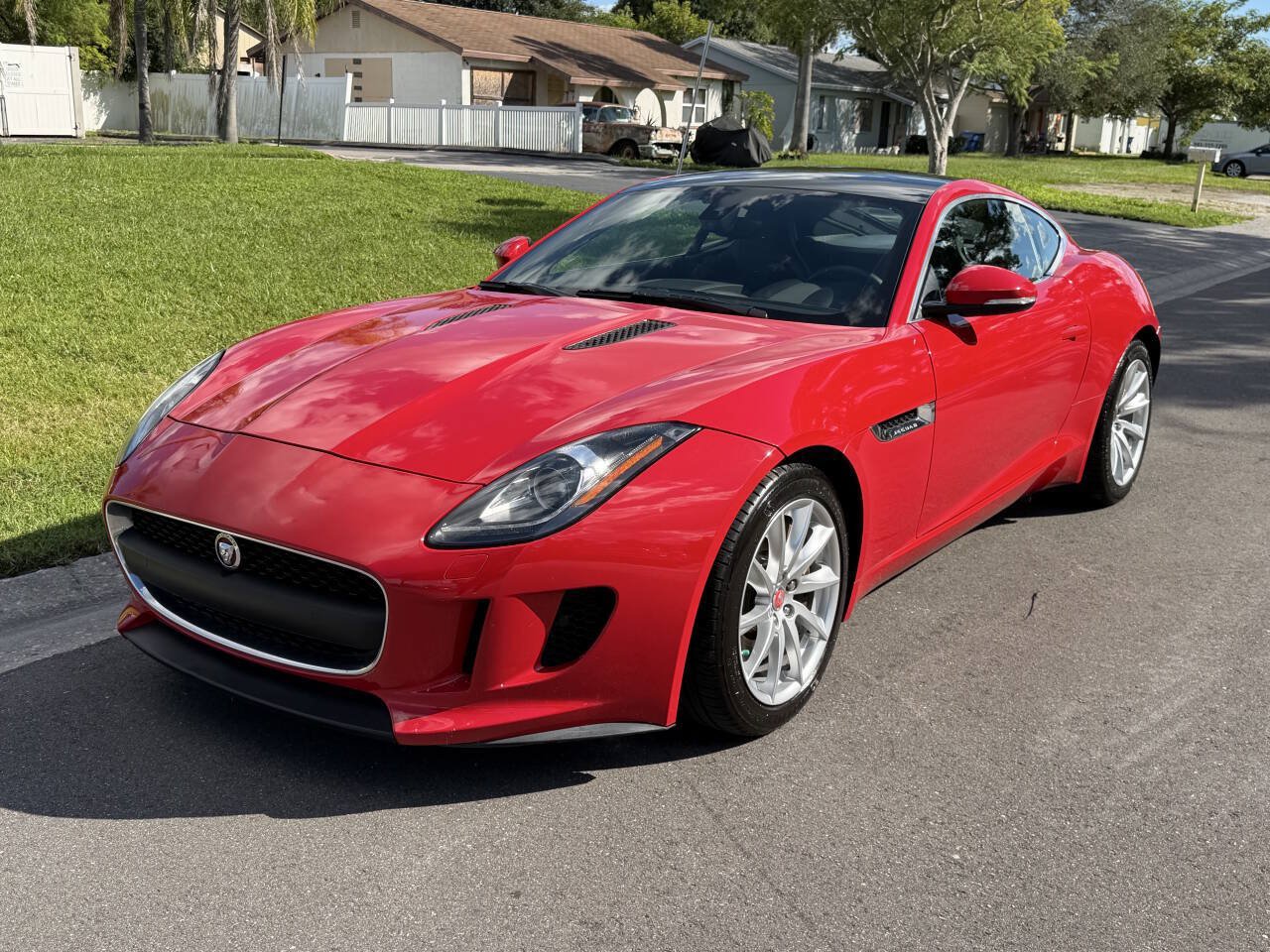 Used 2015 Jaguar F-TYPE Coupe RWD image 1