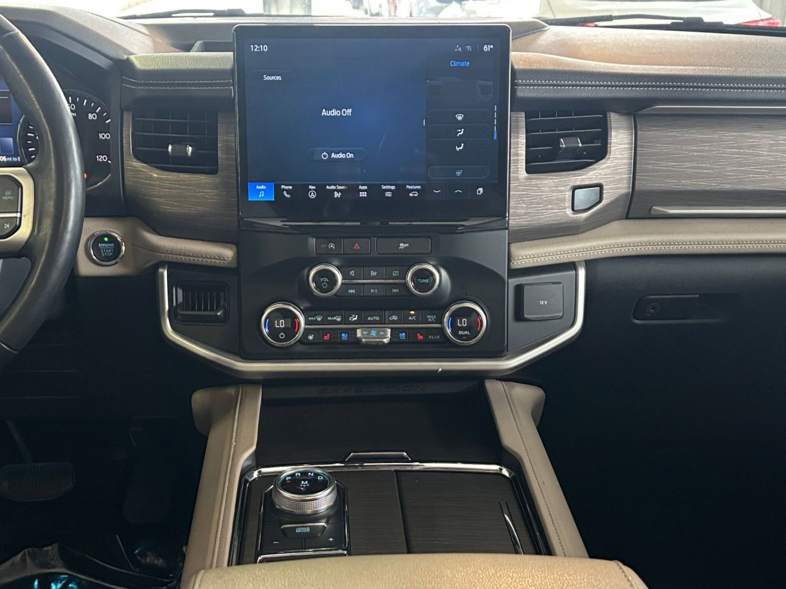 Used 2024 Ford Expedition Limited RWD image 18