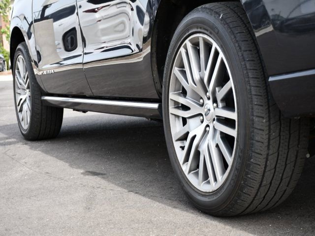 Used 2022 Ford Expedition Max Platinum AWD/4WD image 10