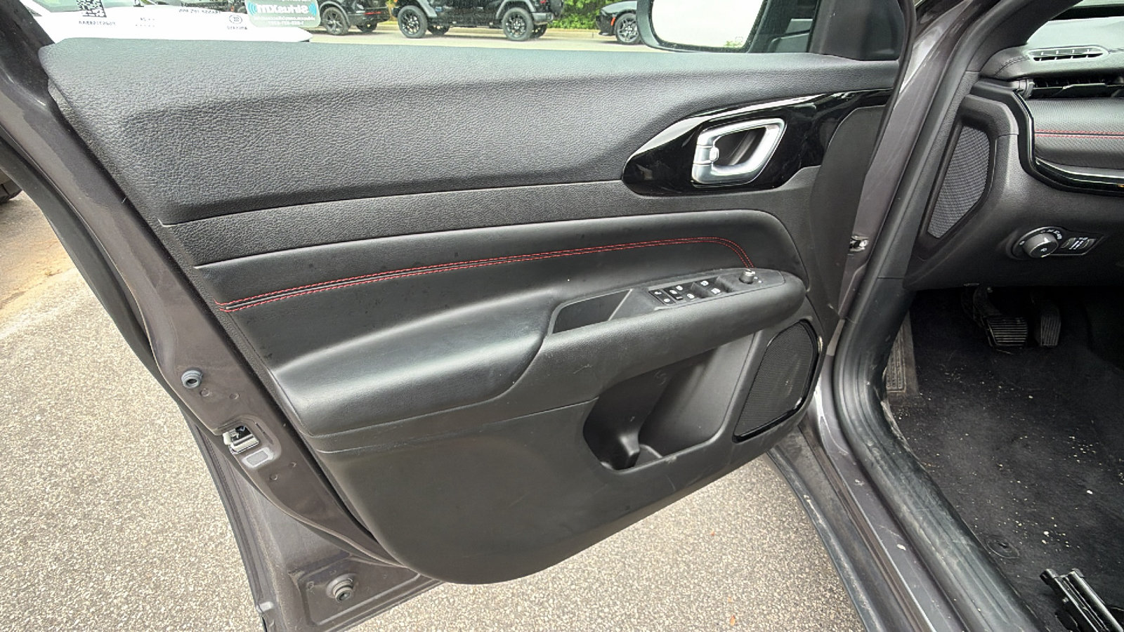 Used 2024 Jeep Compass Trailhawk AWD/4WD image 14