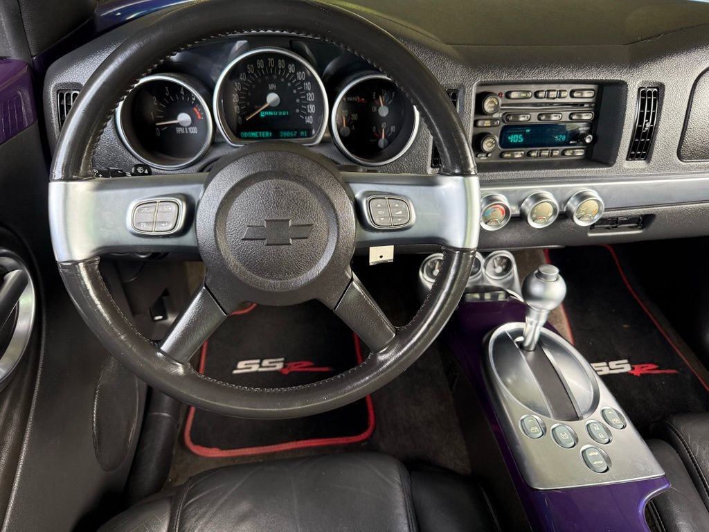 Used 2004 Chevrolet SSR w/ Preferred Equipment Group RWD image 18