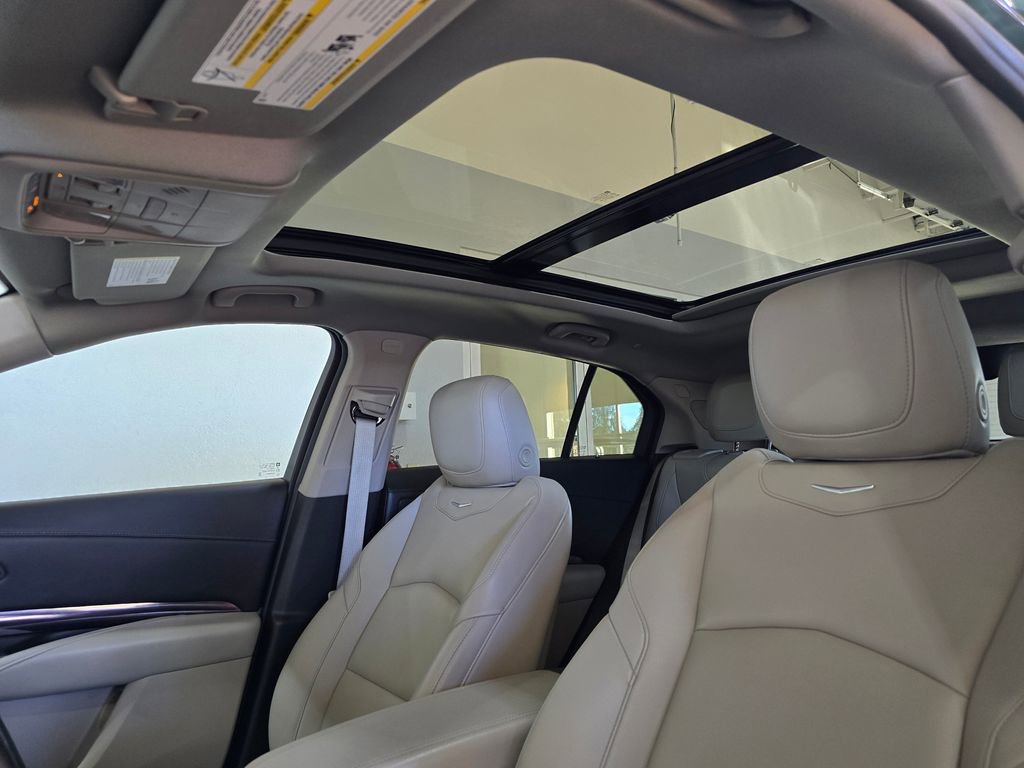 Used 2022 Cadillac XT4 Luxury image 22