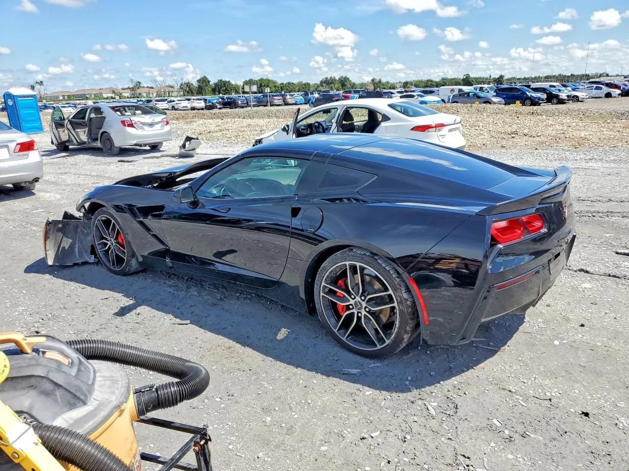 Used 2019 Chevrolet Corvette Stingray Coupe w/ Carbon Flash Badge Package RWD image 4
