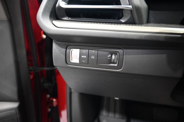 New 2026 Chevrolet Traverse LT w/ LPO, Floor Liner Package FWD image 24