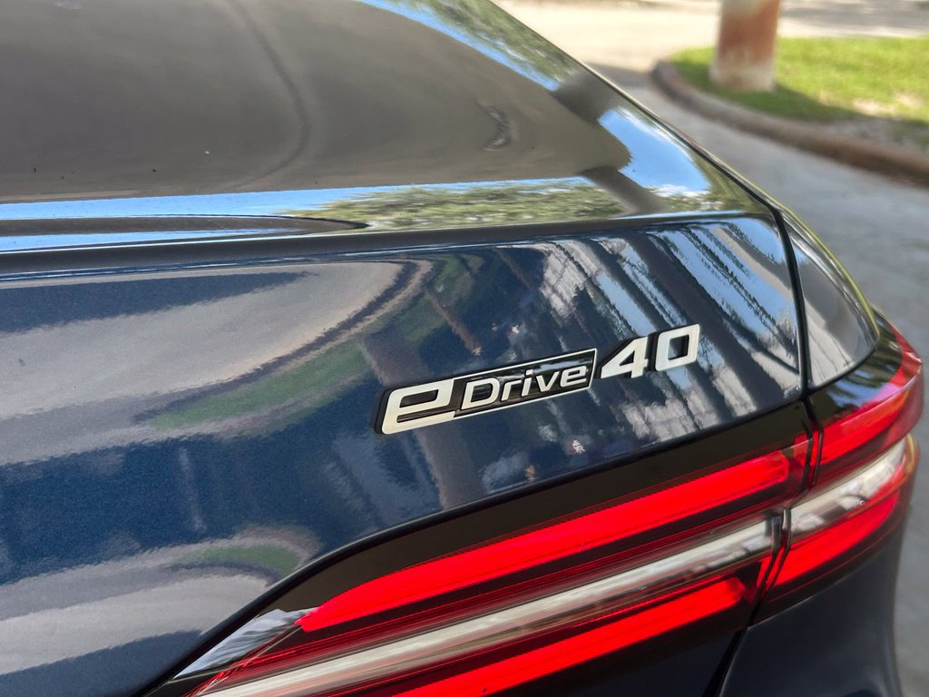 Used 2026 BMW i5 eDrive40 w/ Premium Package RWD image 20