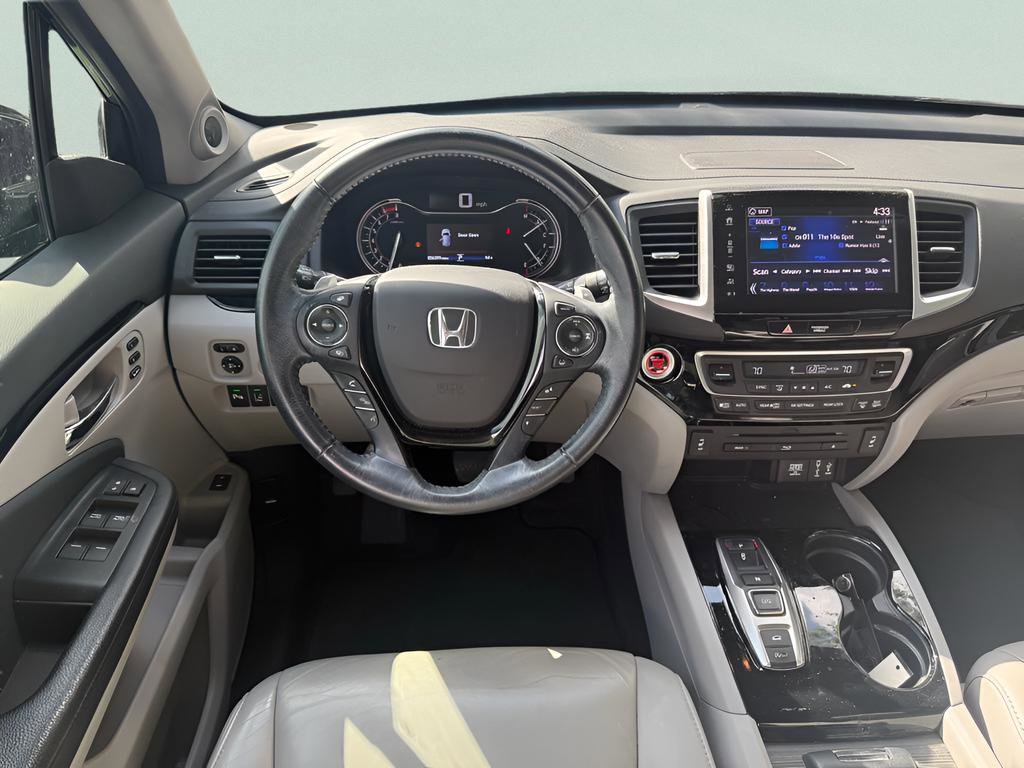 Used 2017 Honda Pilot Touring image 20