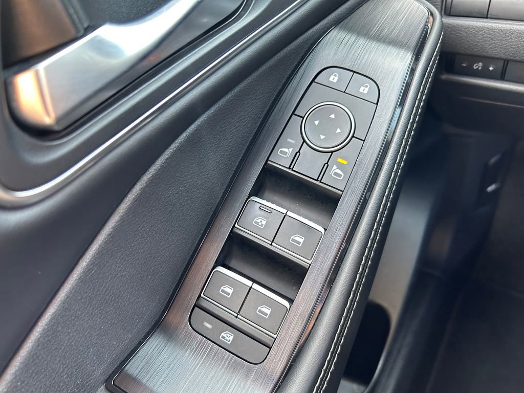 Used 2021 Nissan Rogue SL image 20