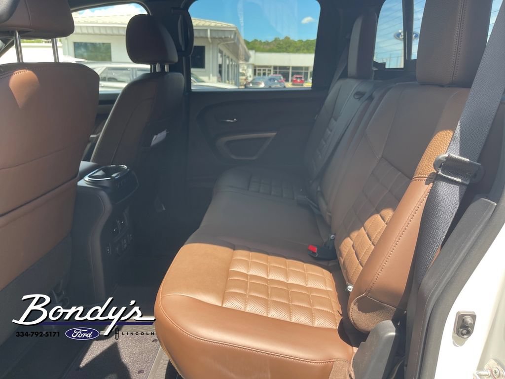 Used 2023 Nissan Titan Platinum Reserve w/ Moonroof Package AWD/4WD image 11