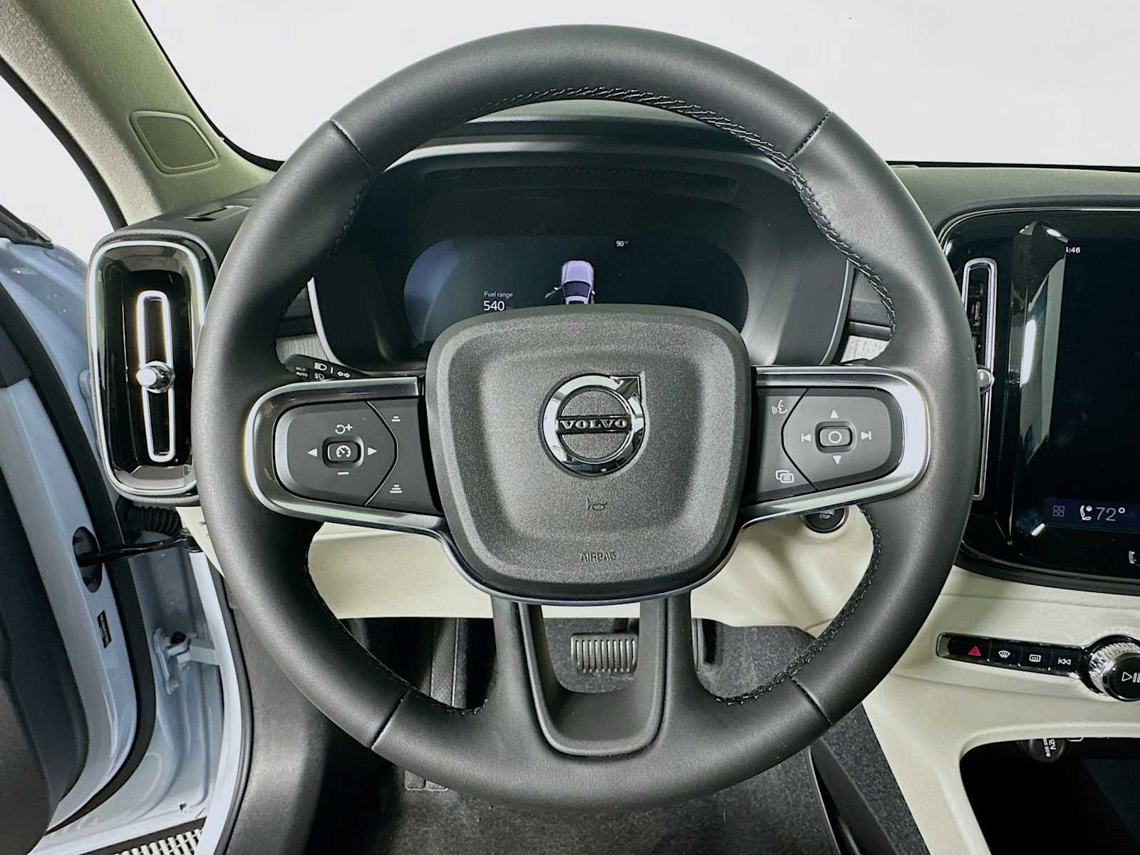New 2026 Volvo XC40 B5 Plus w/ Protection Package Premier AWD/4WD image 11