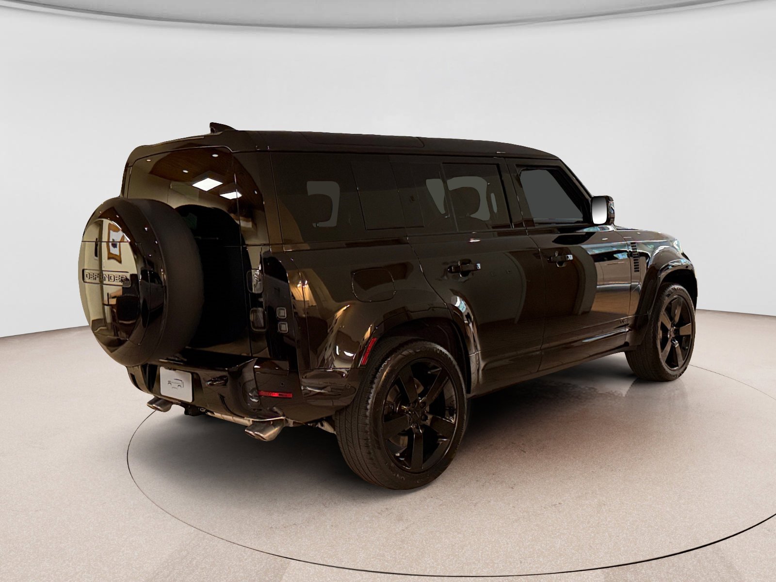 New 2026 Land Rover Defender 110 V8 AWD/4WD image 3