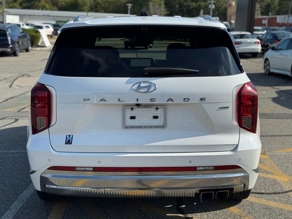 Used 2023 Hyundai Palisade Calligraphy image 5