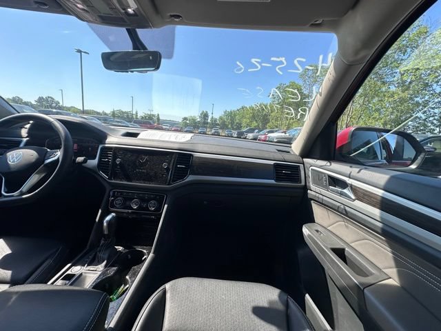 Used 2023 Volkswagen Atlas SE w/ Black Wheel Package FWD image 28
