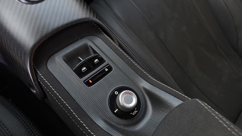 Used 2022 Maserati MC20 Coupe image 31