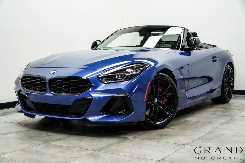 Used 2023 BMW Z4 M40i w/ Premium Package image 9
