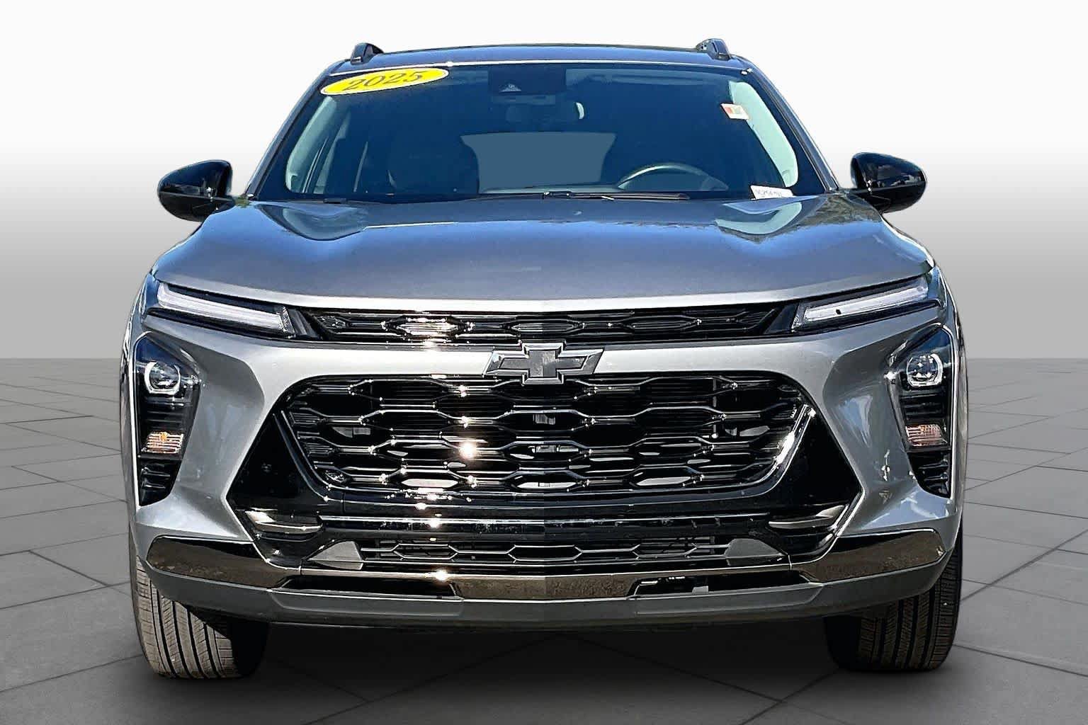 Certified 2025 Chevrolet Trax ACTIV w/ Driver Confidence Package FWD image 4