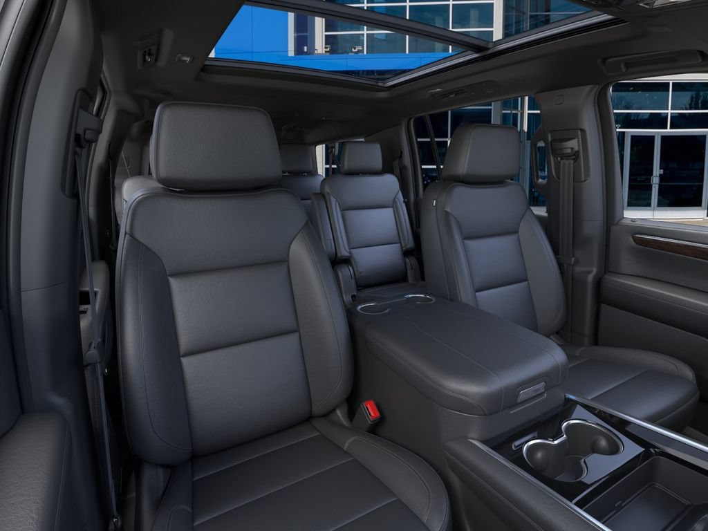 New 2026 Chevrolet Suburban LT w/ Comfort Package AWD/4WD image 17