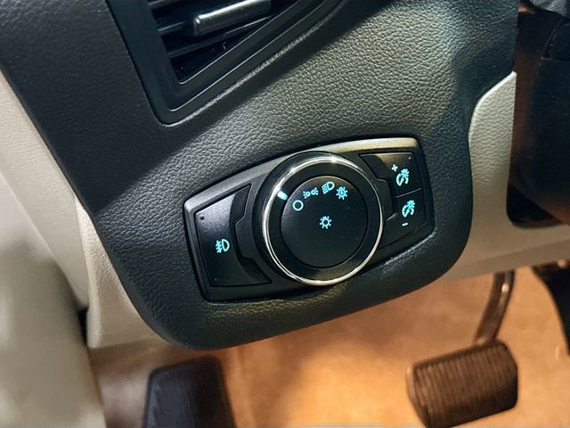 Used 2015 Ford Escape SE image 11