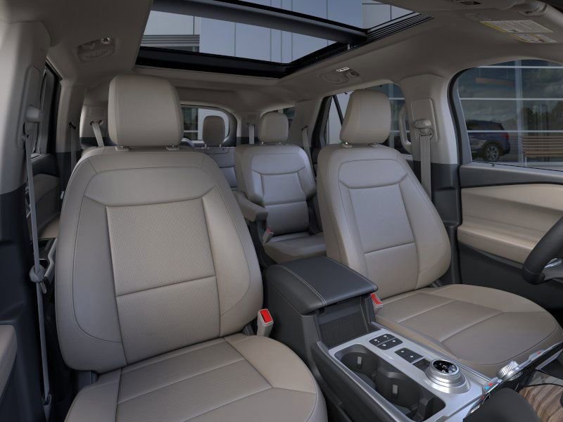 Used 2024 Ford Explorer Limited w/ Limited Technology Package image 11